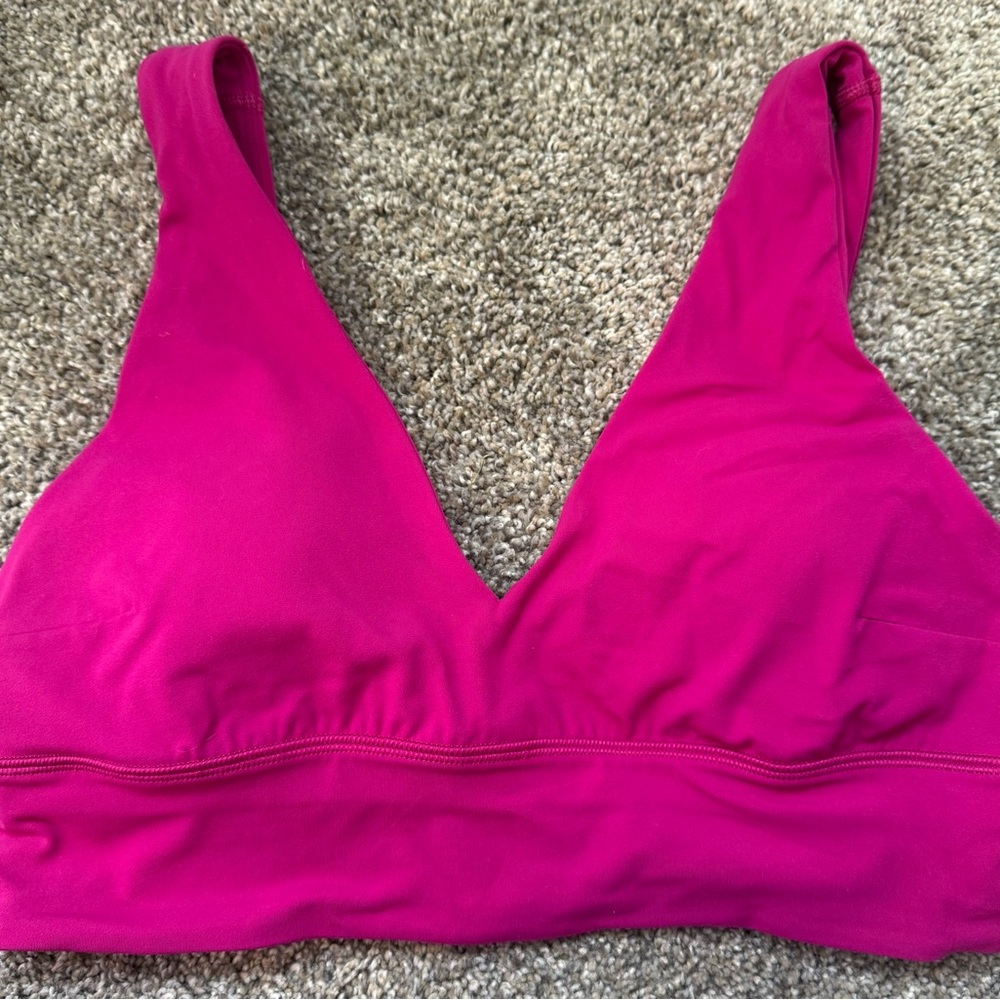 Lululemon Align V-Neck Bra *Light
Support, C/D Cup (ripened raspberry)